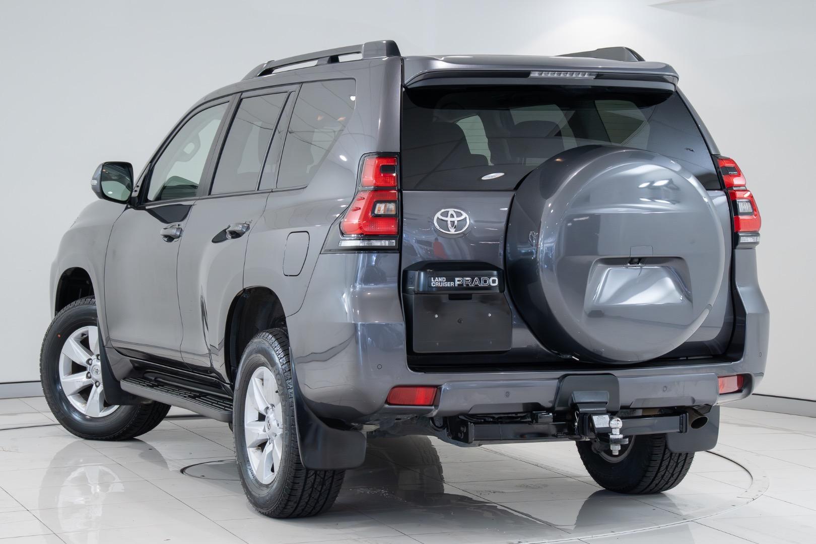 2022 Toyota Landcruiser Prado GXL in Silver