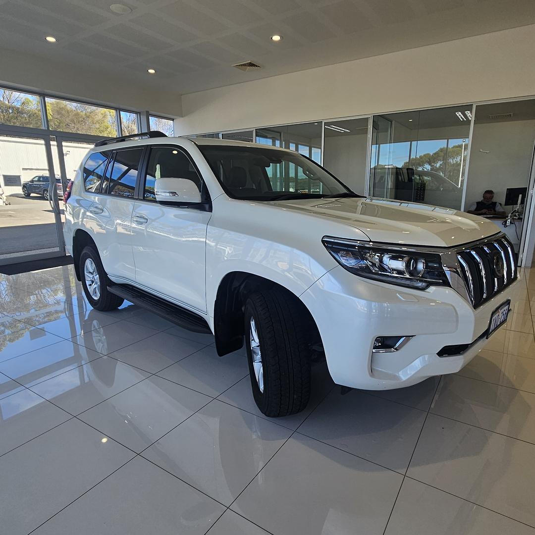 2023 Toyota Landcruiser Prado GXL in White