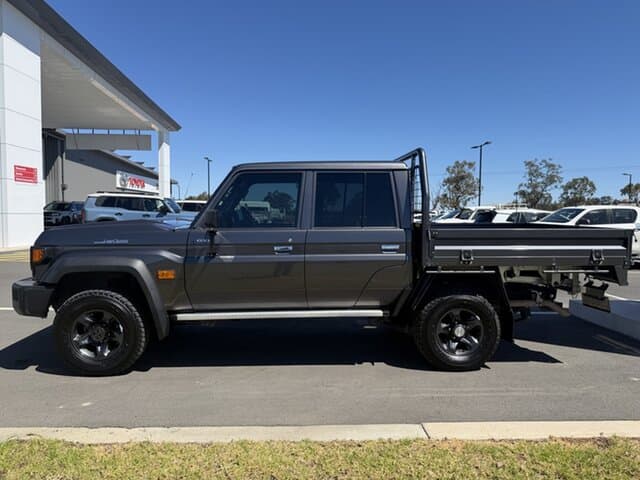 2023 Toyota Landcruiser GXL in Silver