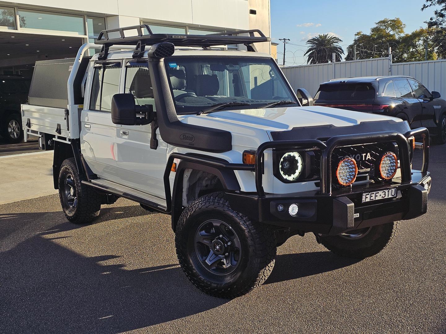 2023 Toyota Landcruiser GXL in White