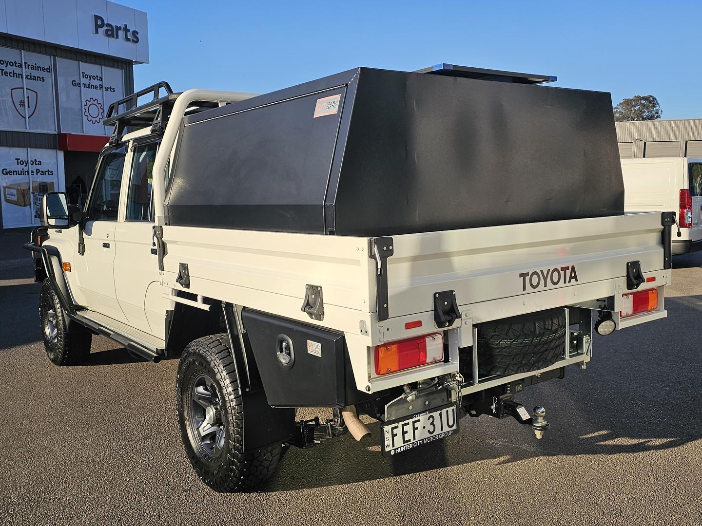 2023 Toyota Landcruiser GXL in White