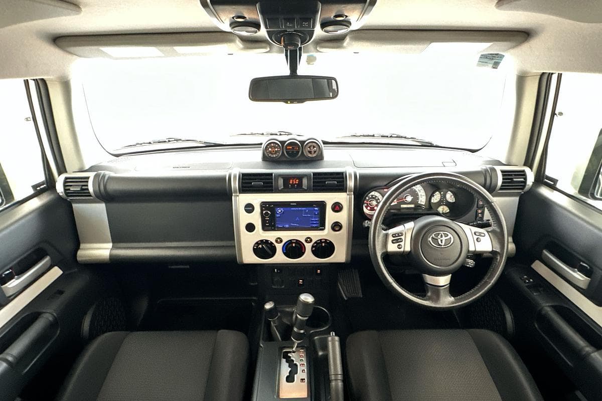 2013 Toyota FJ Cruiser FJ Cruiser in White