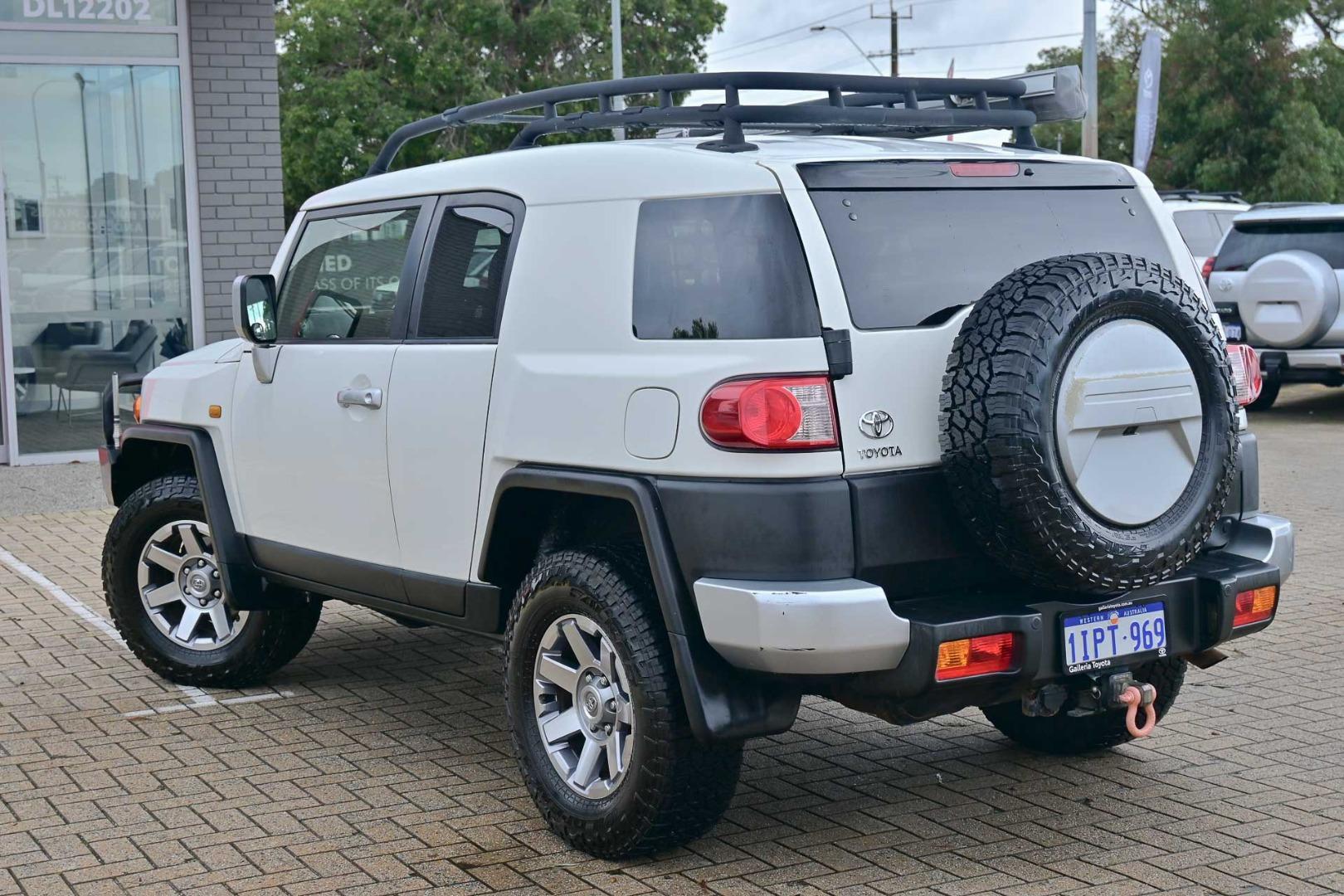 2014 Toyota FJ Cruiser FJ Cruiser in White