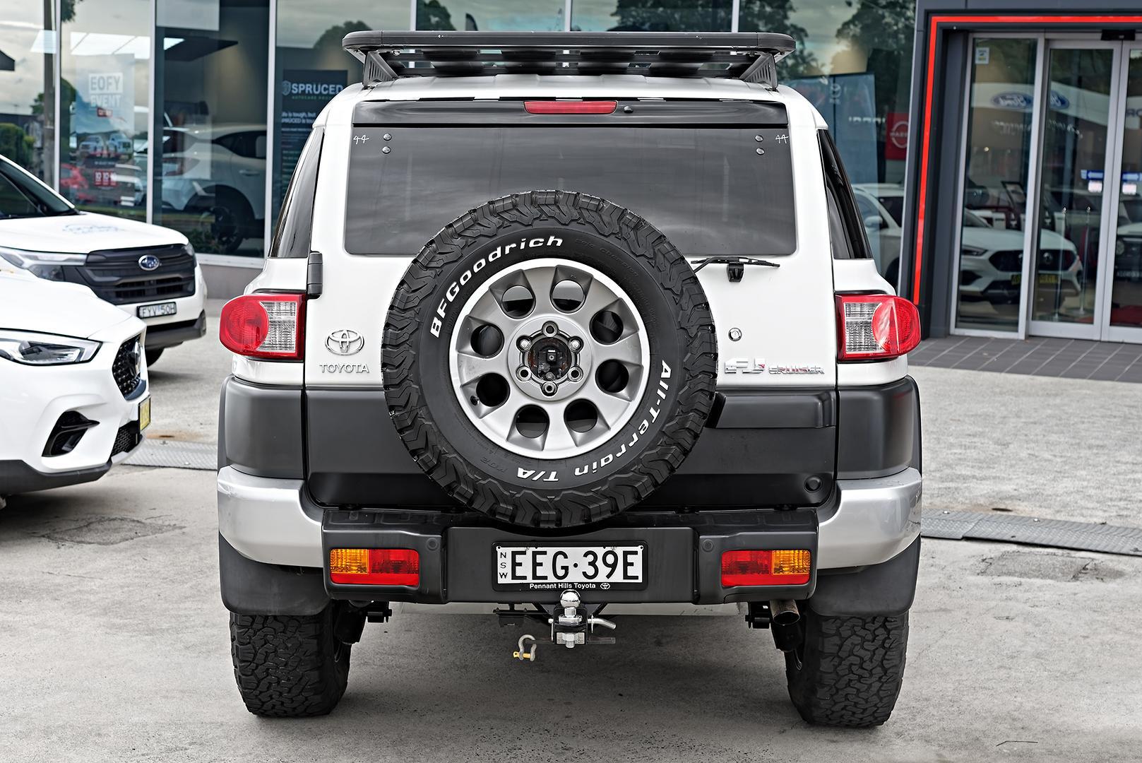 2011 Toyota FJ Cruiser FJ Cruiser in White