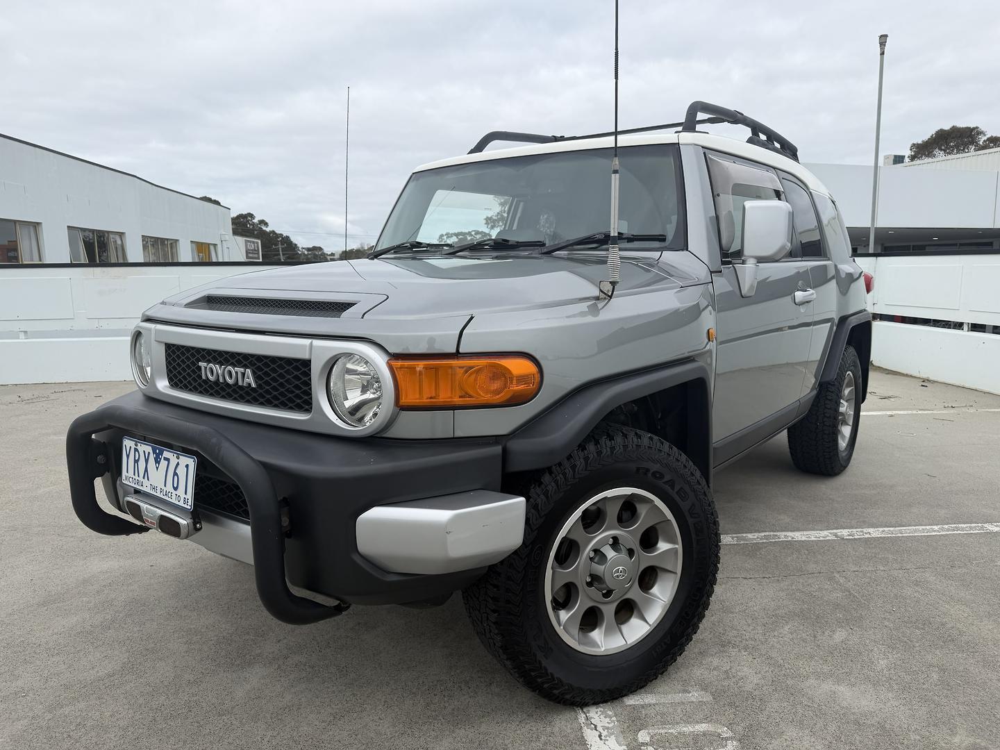 2011 Toyota FJ Cruiser FJ Cruiser in Two Tone Silver