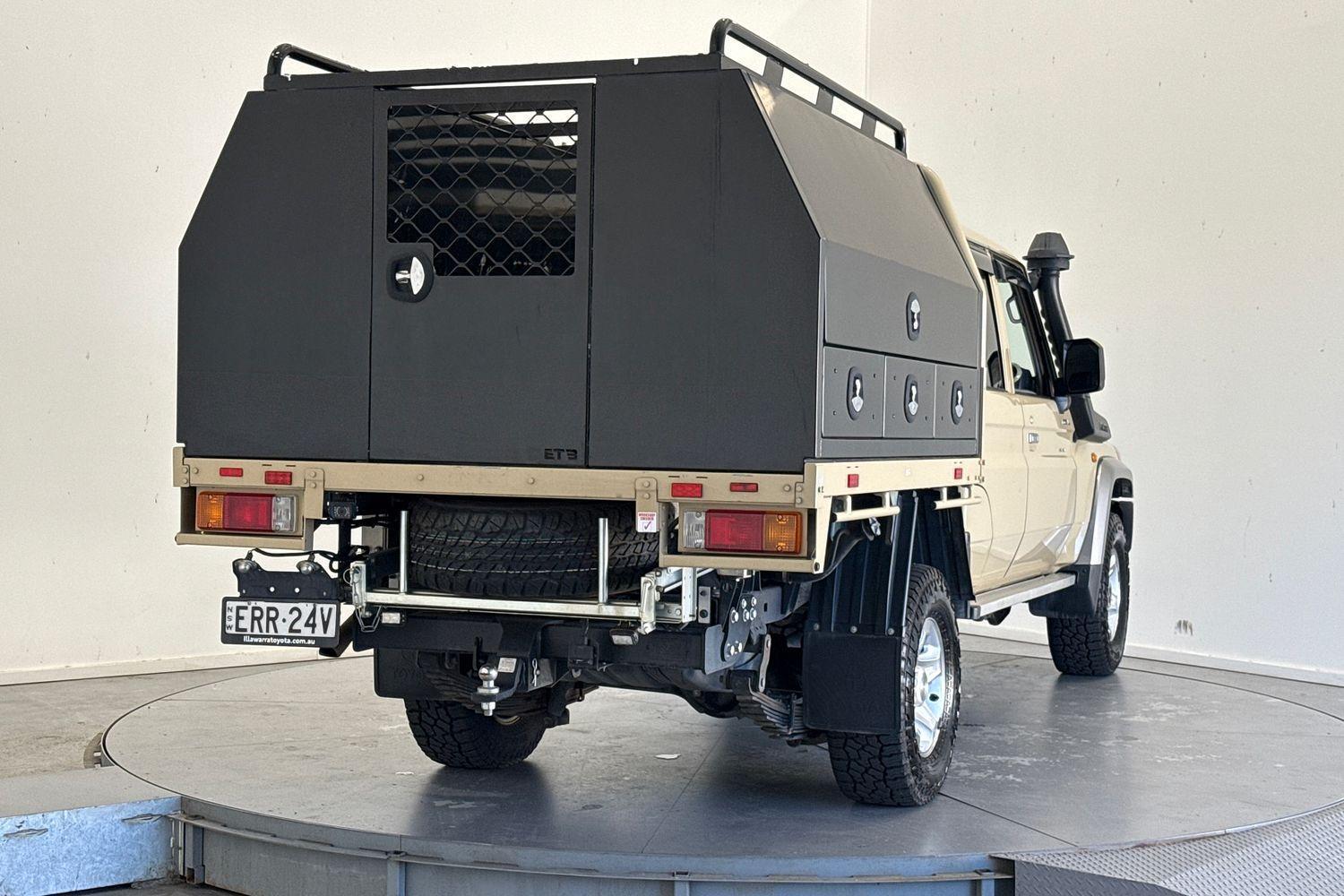2021 Toyota Landcruiser GXL in Beige
