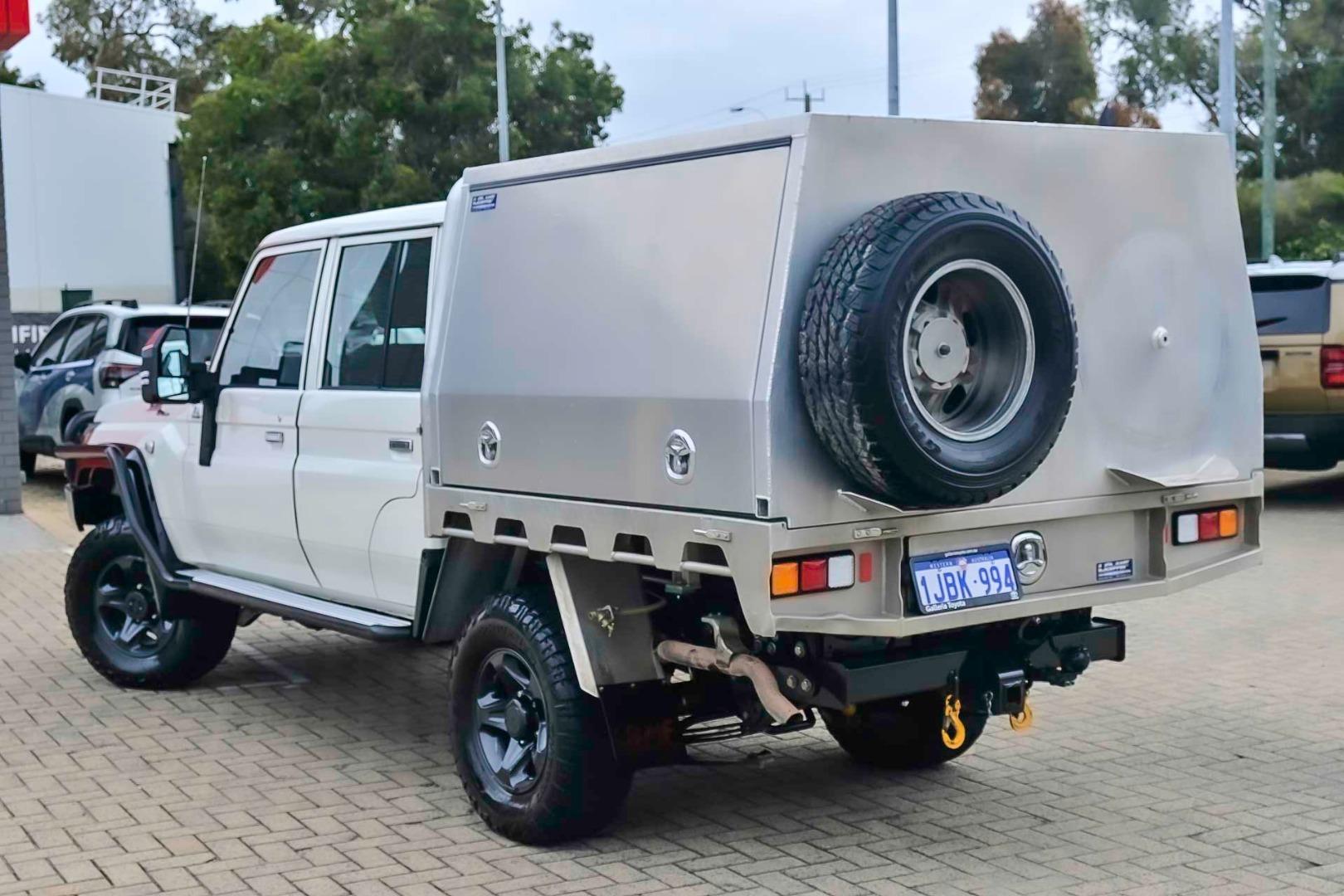 2021 Toyota Landcruiser GXL in White