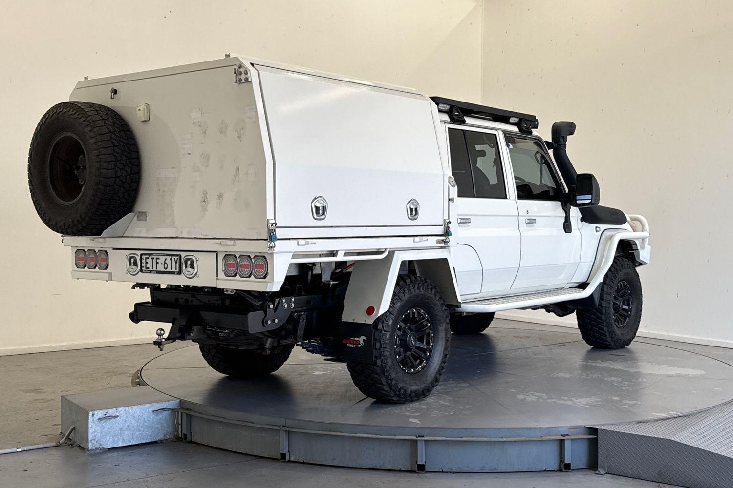 2022 Toyota Landcruiser GXL in White