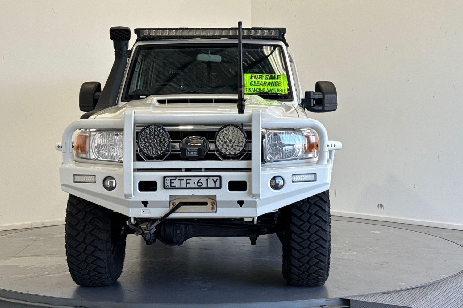 2022 Toyota Landcruiser GXL in White