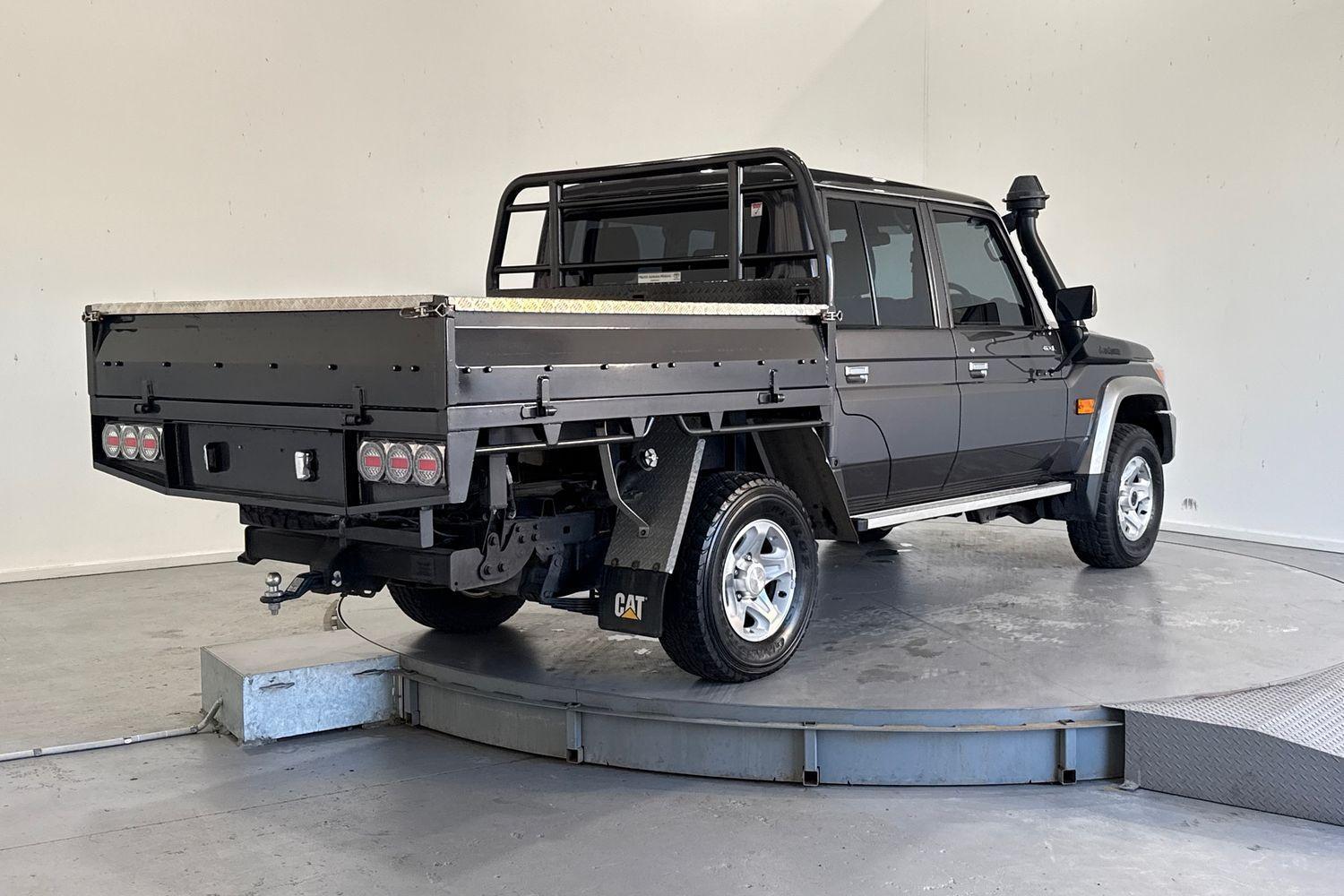 2023 Toyota Landcruiser GXL in Silver
