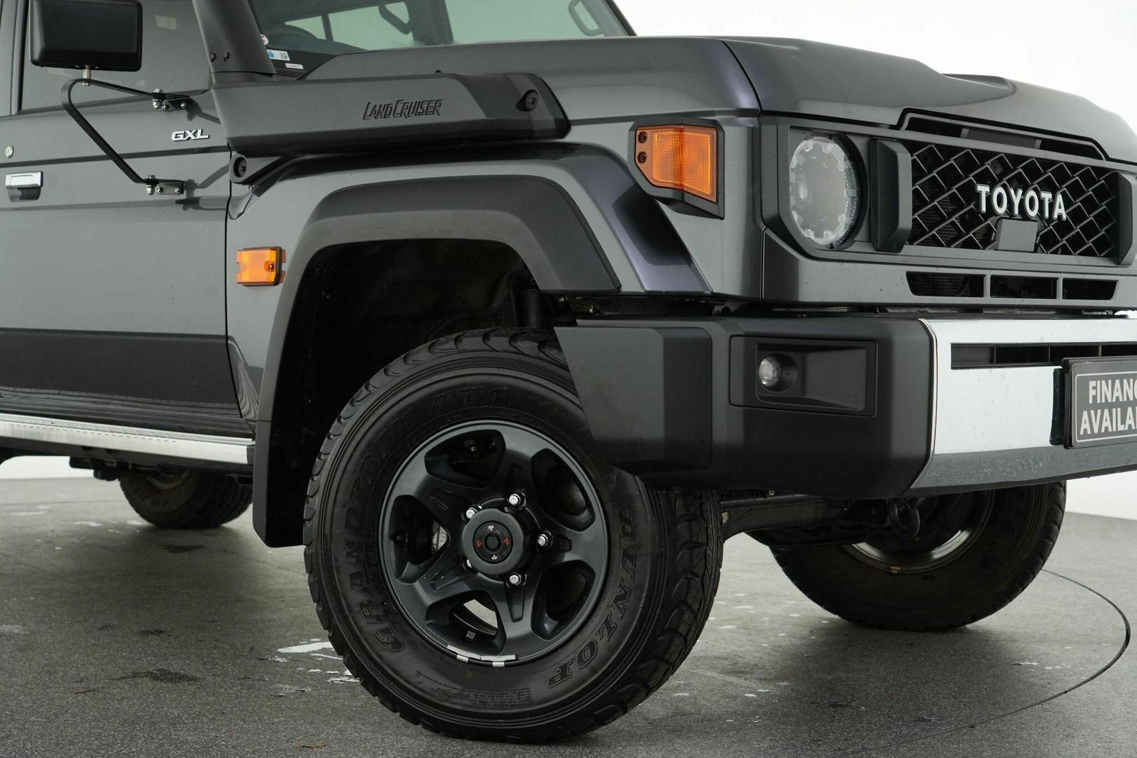 2025 Toyota Landcruiser GXL in Silver