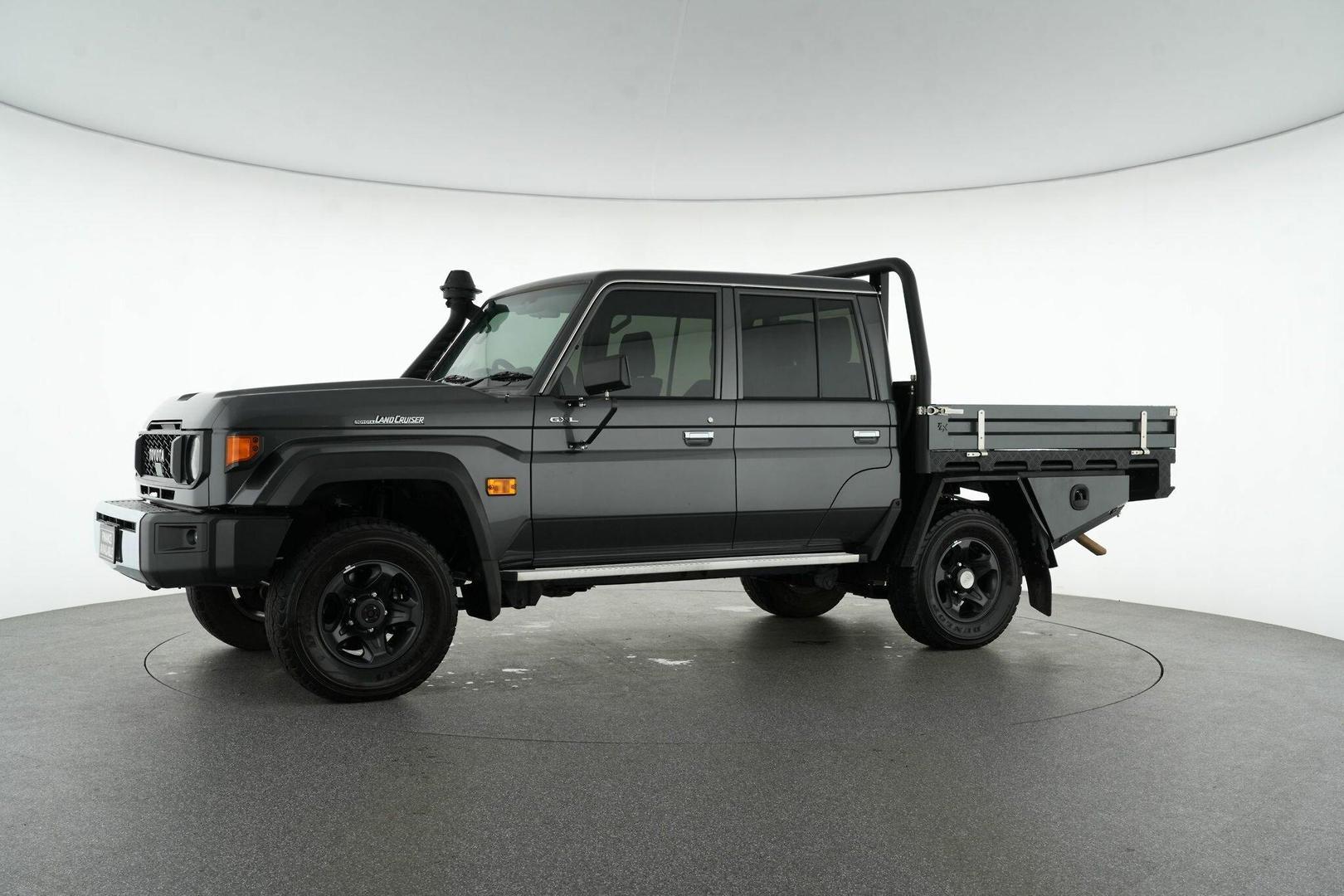 2025 Toyota Landcruiser GXL in Silver