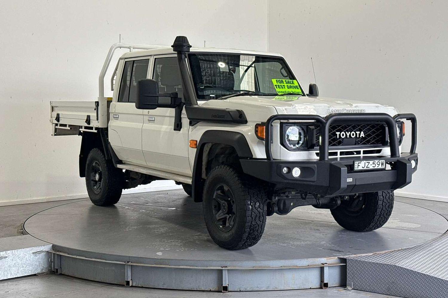 2024 Toyota Landcruiser GXL in White