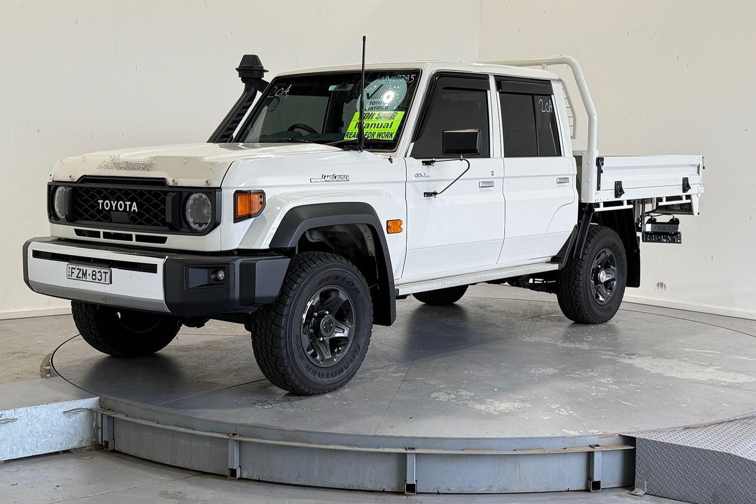 2024 Toyota Landcruiser GXL in White