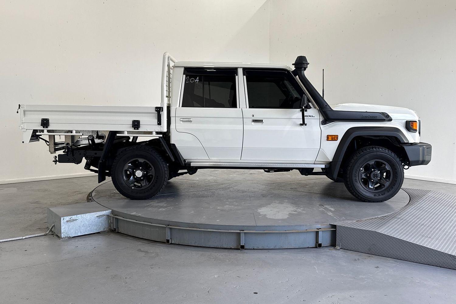2024 Toyota Landcruiser GXL in White