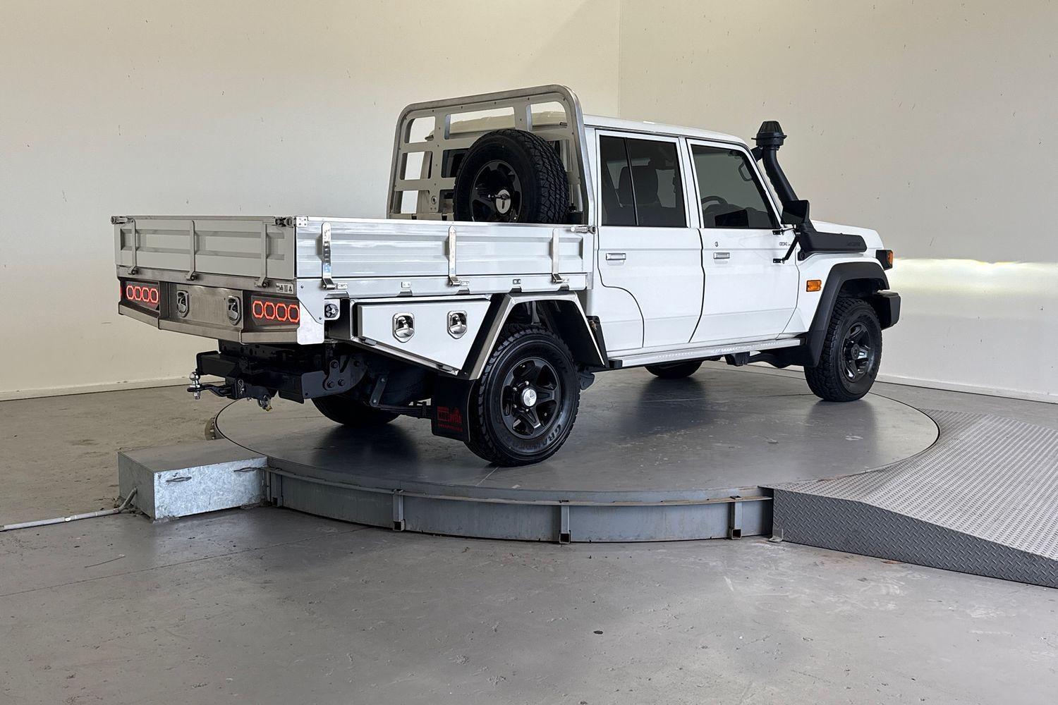2024 Toyota Landcruiser 70 GXL in White