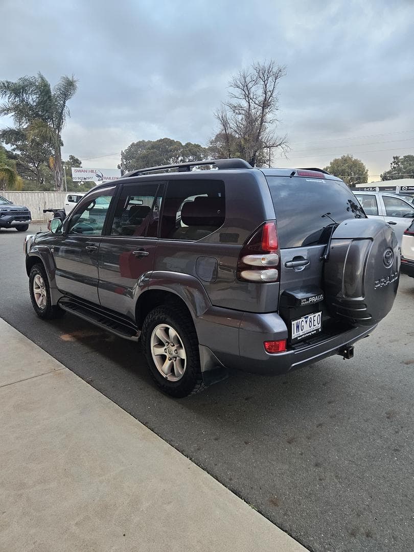 2007 Toyota Landcruiser Prado GXL in Silver