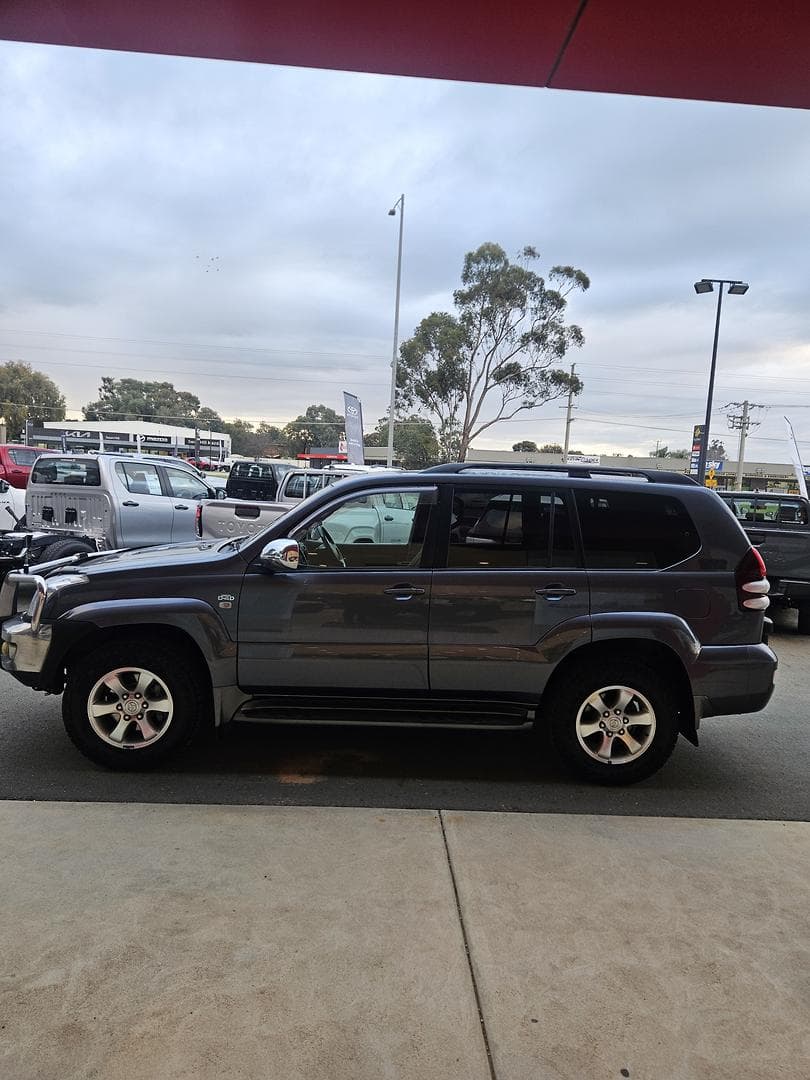 2007 Toyota Landcruiser Prado GXL in Silver