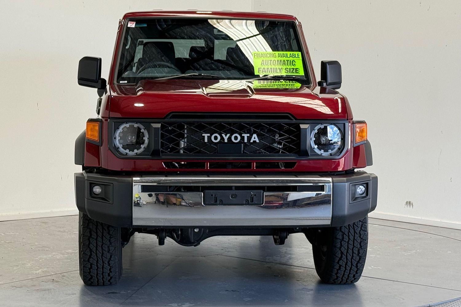 2024 Toyota Landcruiser GXL in Red
