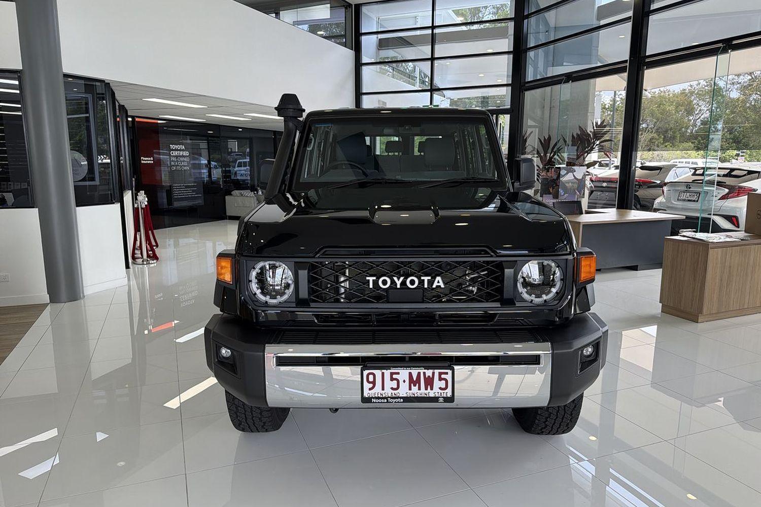 2025 Toyota Landcruiser GXL in Black