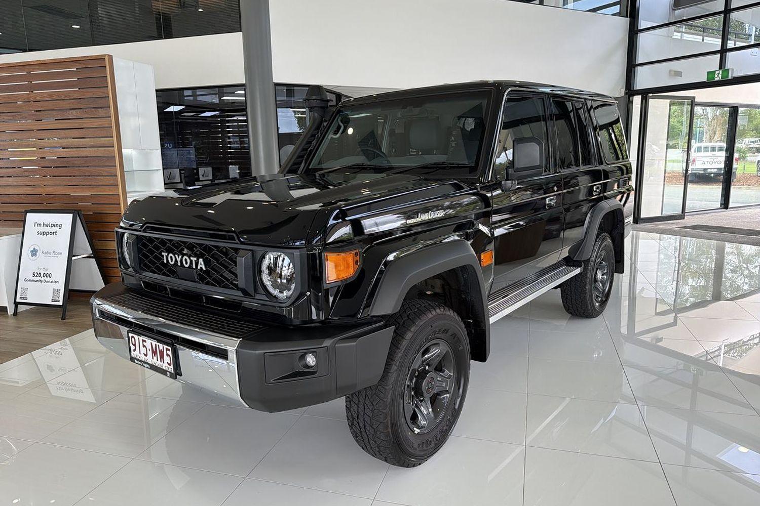 2025 Toyota Landcruiser GXL in Black