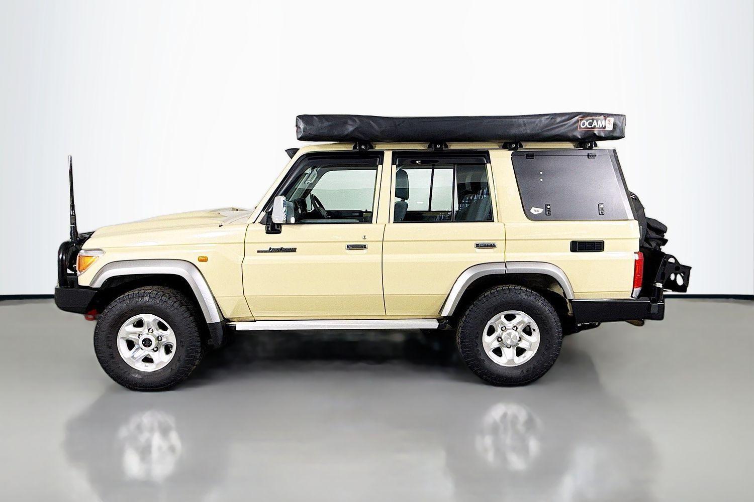 2021 Toyota Landcruiser 70 GXL in Beige