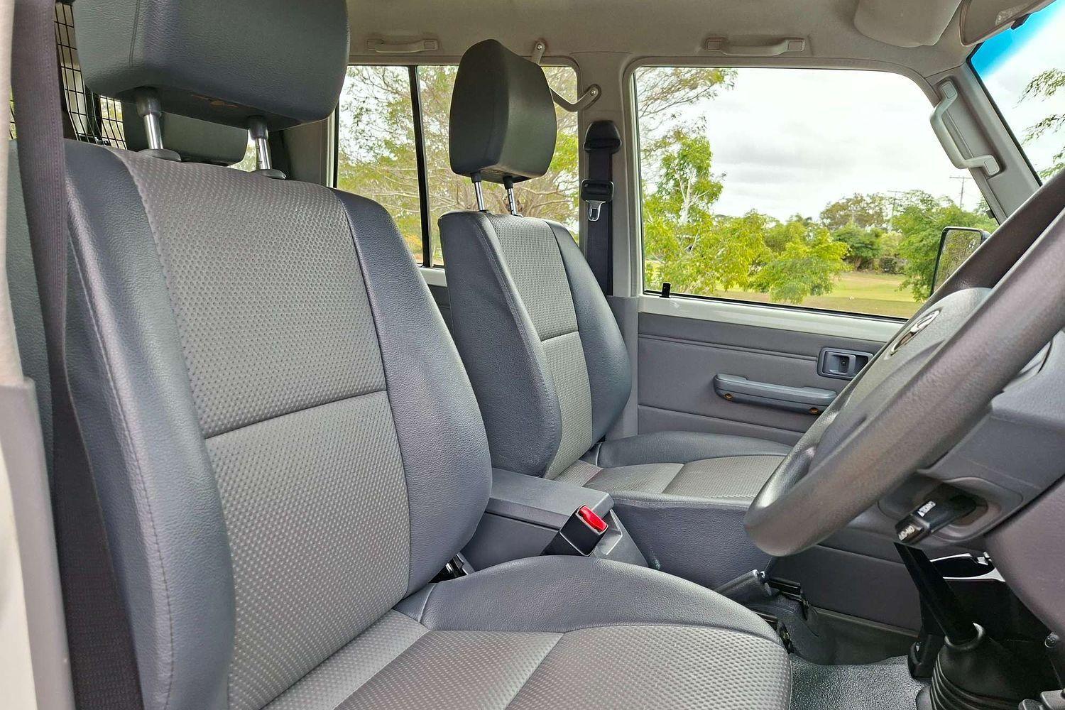 2019 Toyota Landcruiser Workmate in White