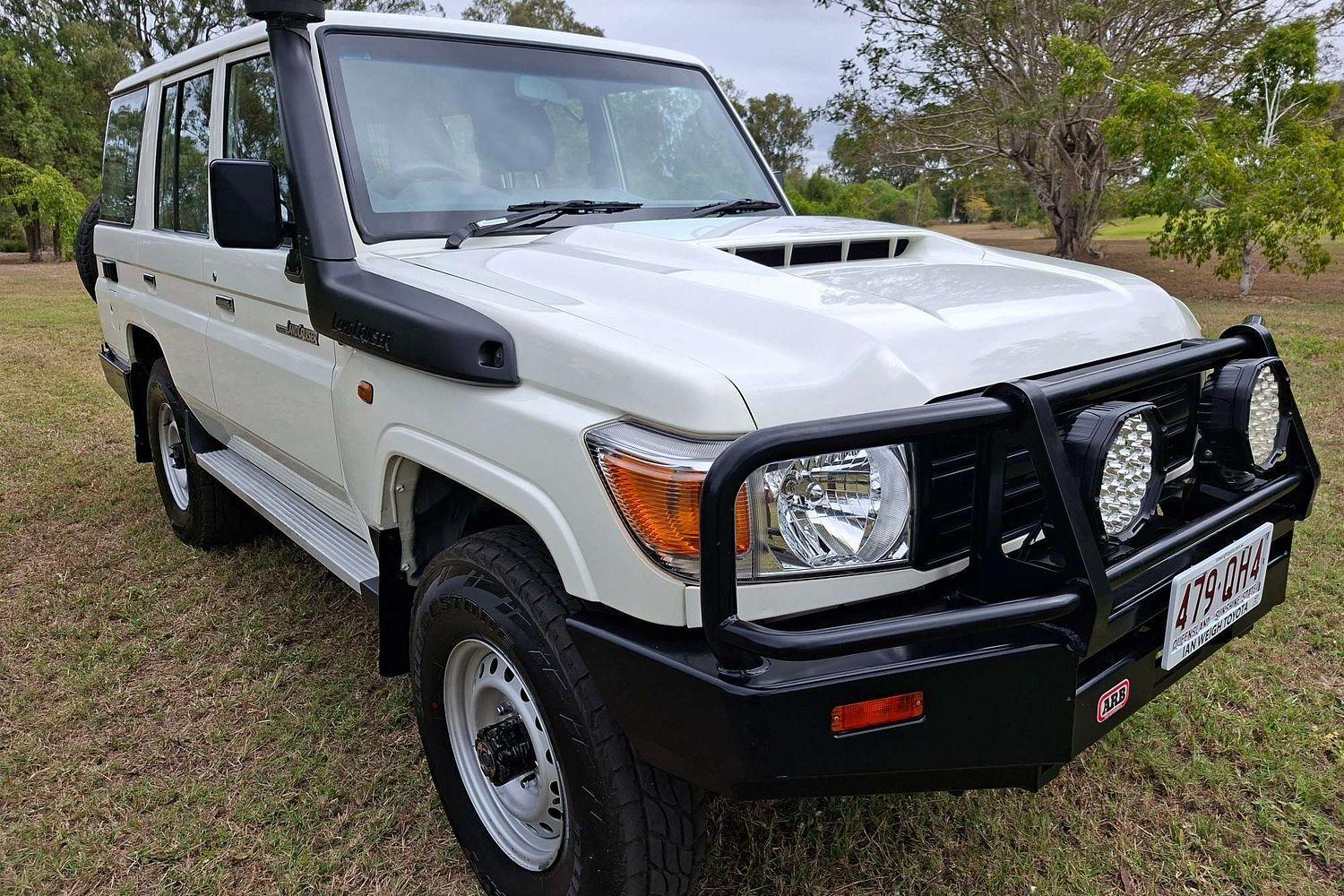 2019 Toyota Landcruiser Workmate in White