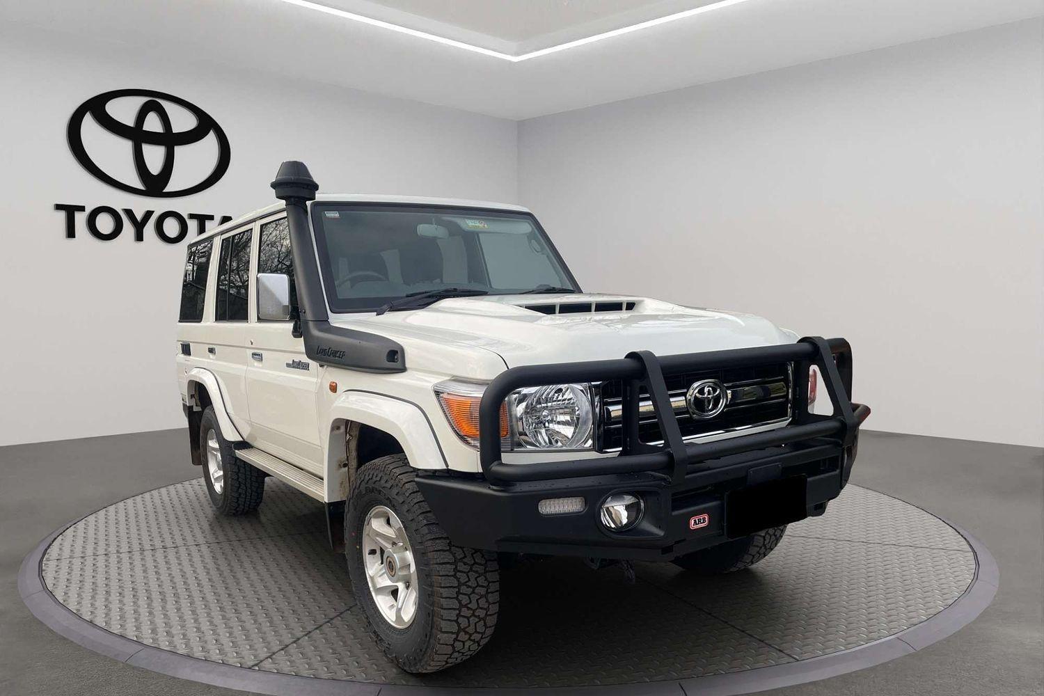 2021 Toyota Landcruiser GXL in White
