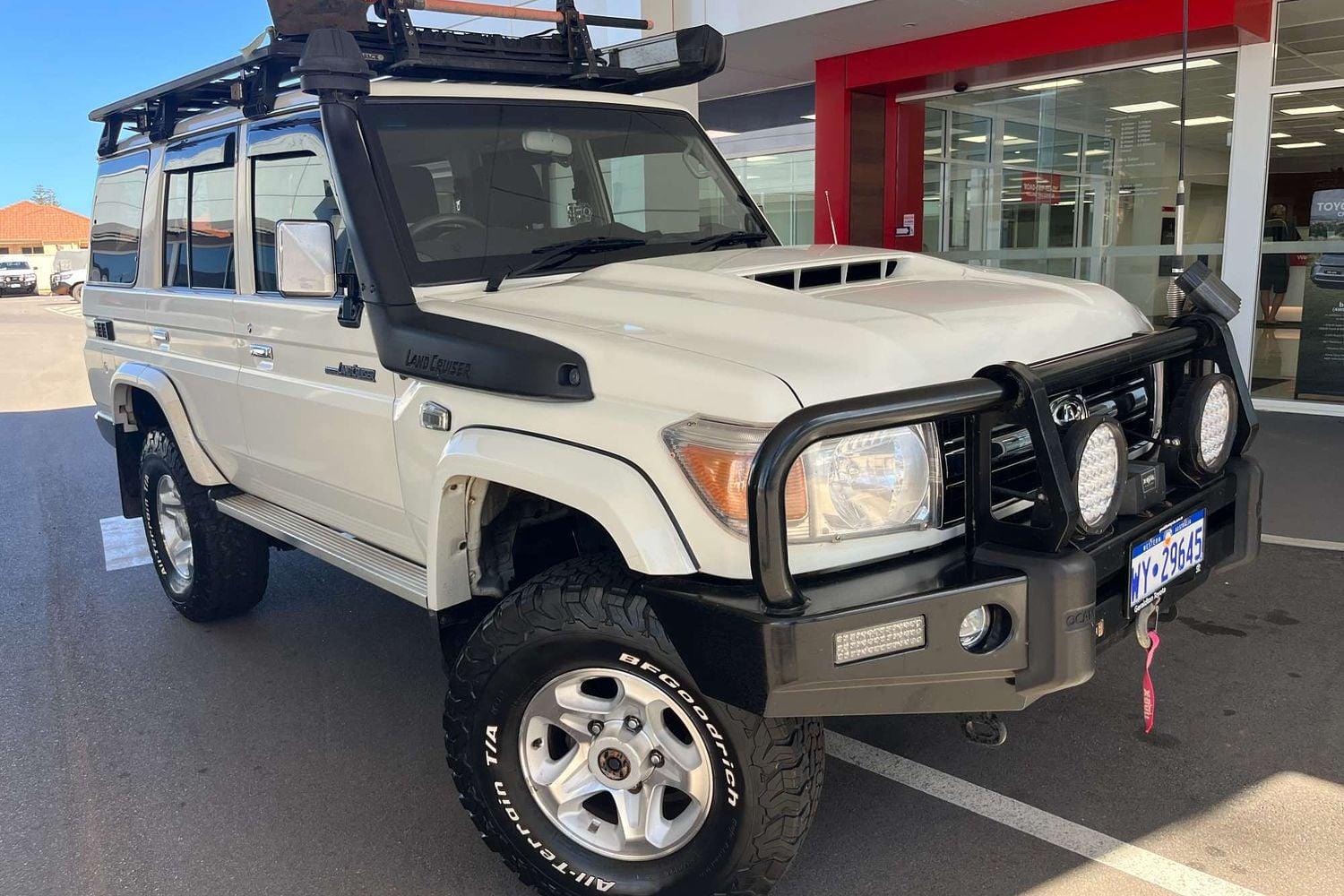 2019 Toyota Landcruiser GXL in White