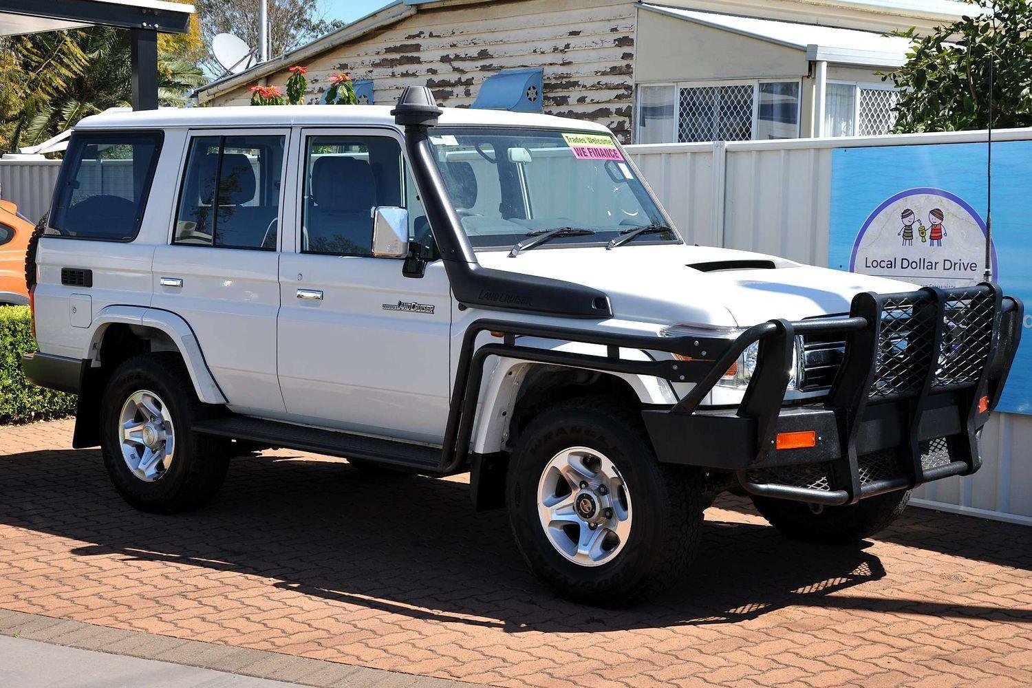 2016 Toyota Landcruiser GXL in White