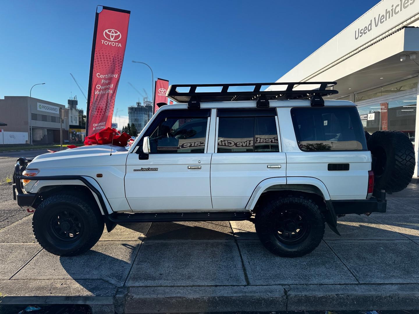 2019 Toyota Landcruiser GXL in White