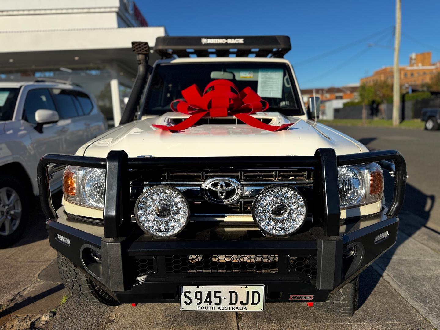 2019 Toyota Landcruiser GXL in White