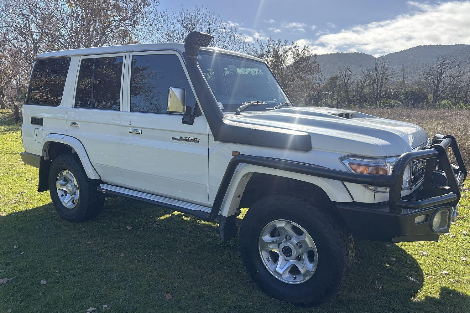 2021 Toyota Landcruiser GXL in White