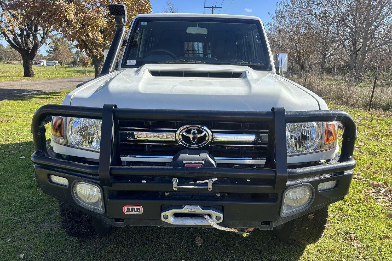 2021 Toyota Landcruiser GXL in White