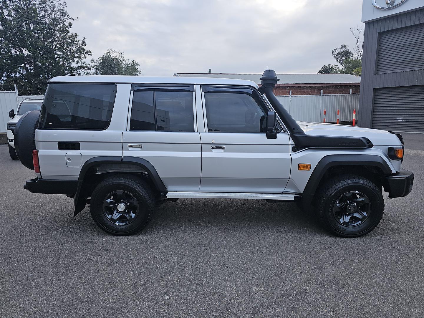2024 Toyota Landcruiser GXL in Silver