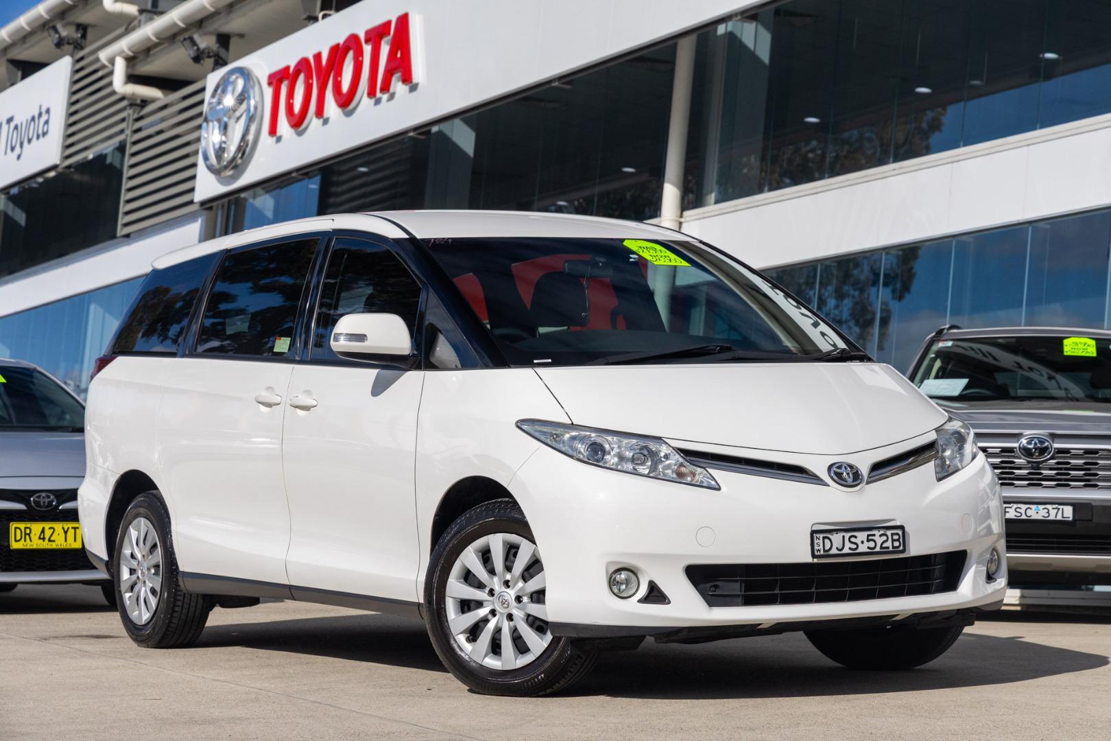 2016 Toyota Tarago GLI in White