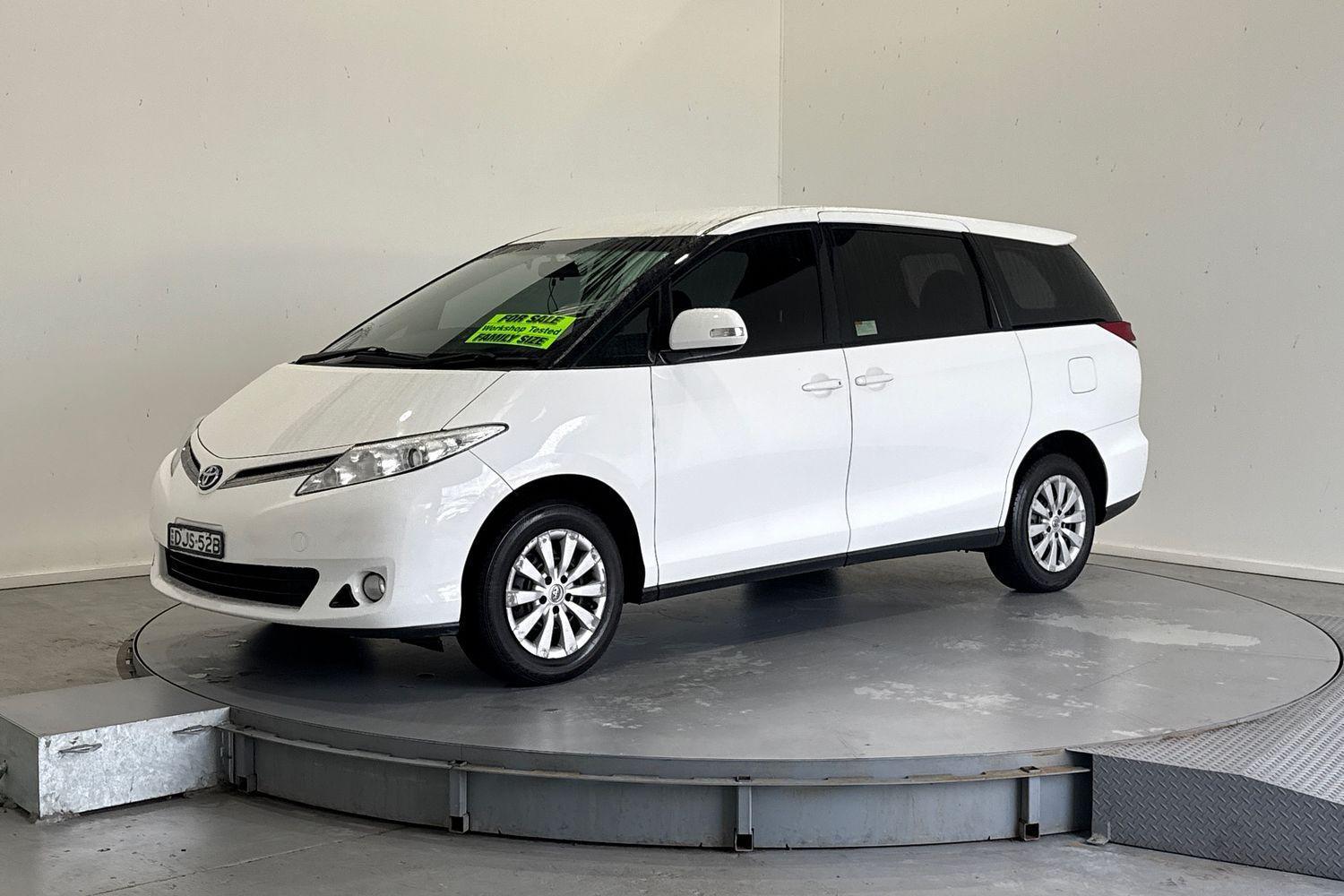 2016 Toyota Tarago GLi in White