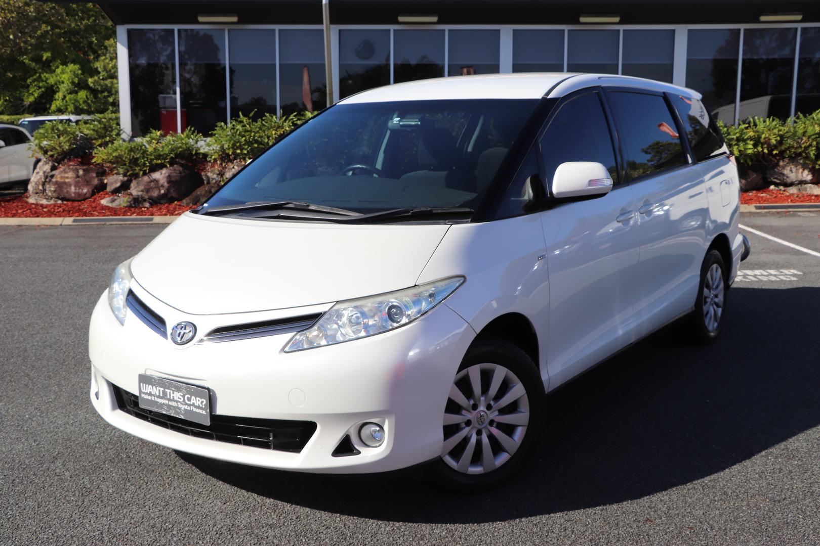 2016 Toyota Tarago GLI in White