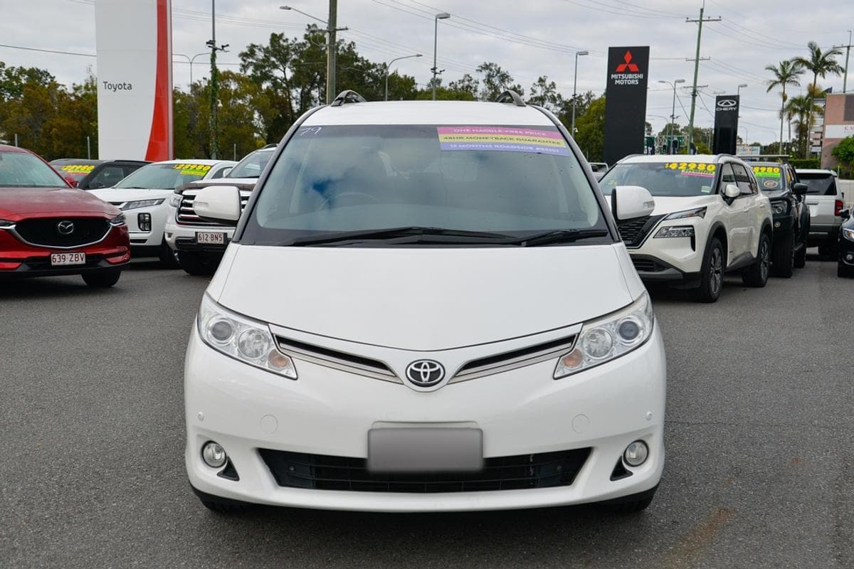 2014 Toyota Tarago GLX in White