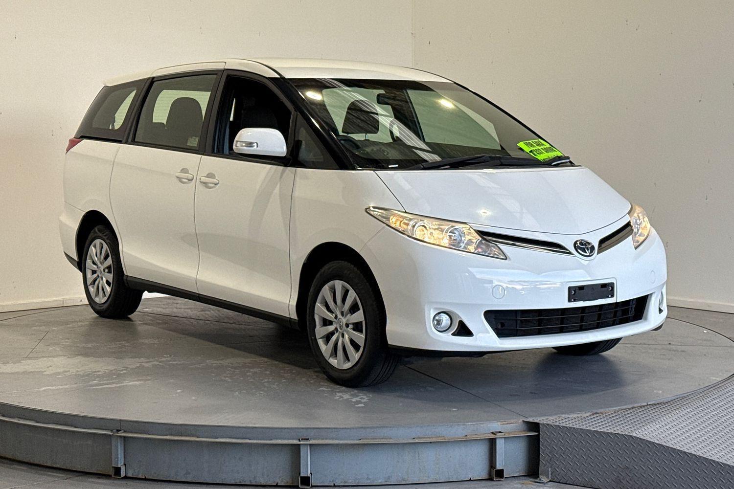 2016 Toyota Tarago GLI in White