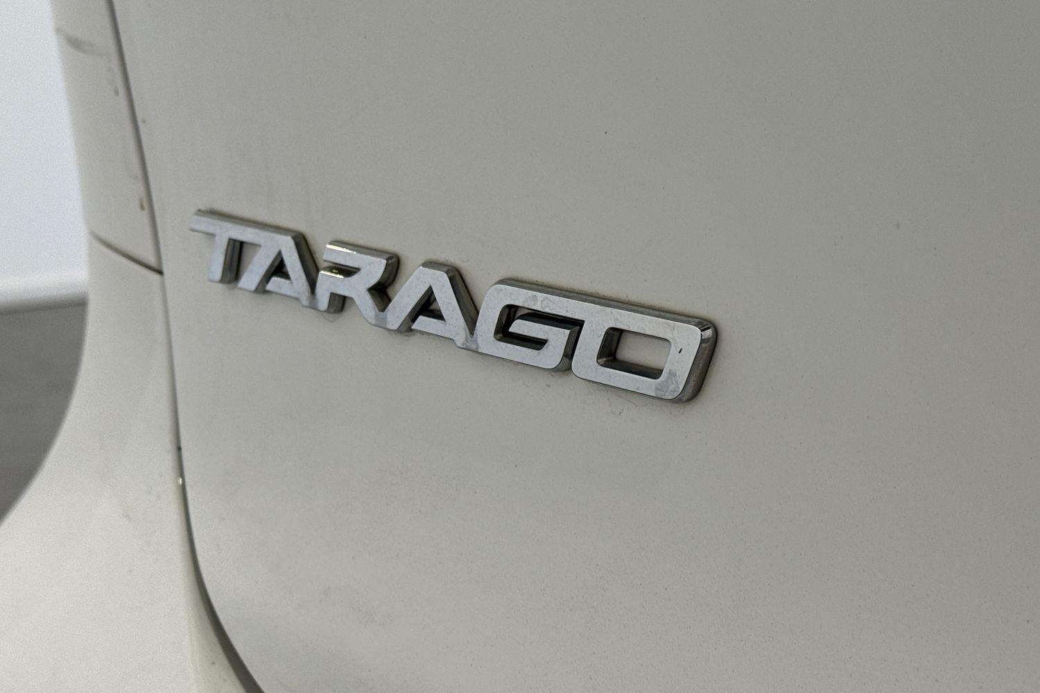 2019 Toyota Tarago GLI in White