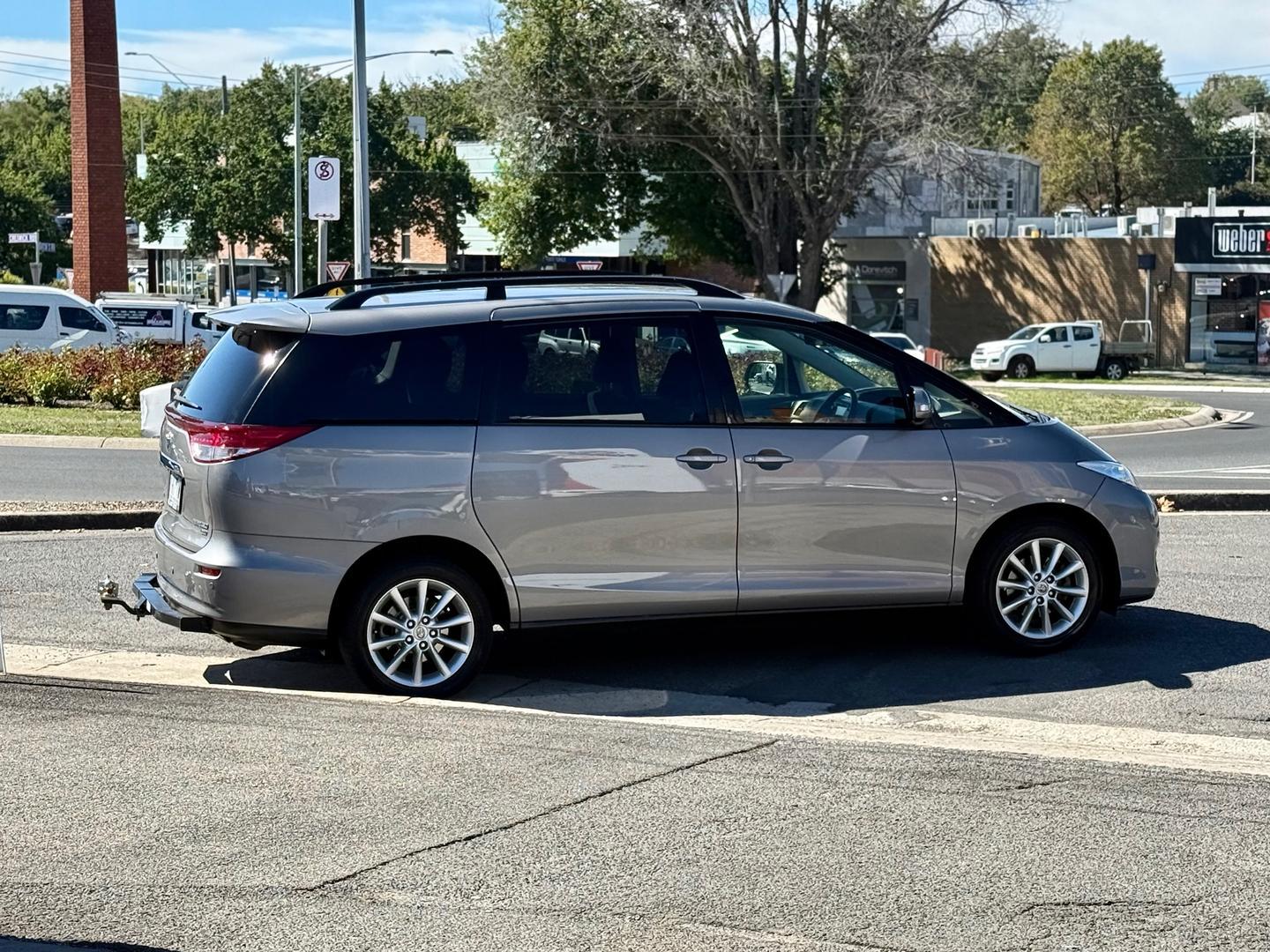 2014 Toyota Tarago GLX in Silver