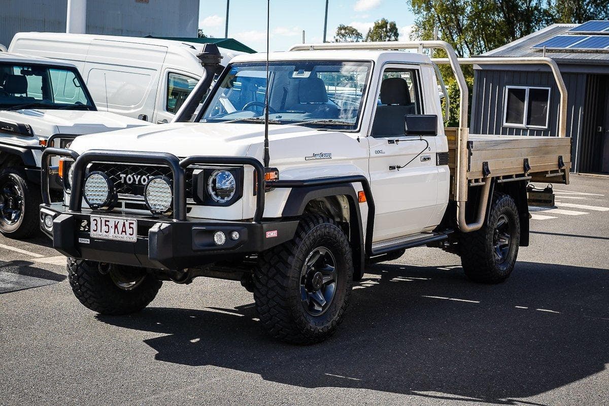 2023 Toyota Landcruiser 70 GXL in White