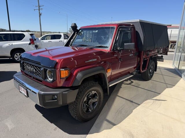 2024 Toyota Landcruiser GXL in Red