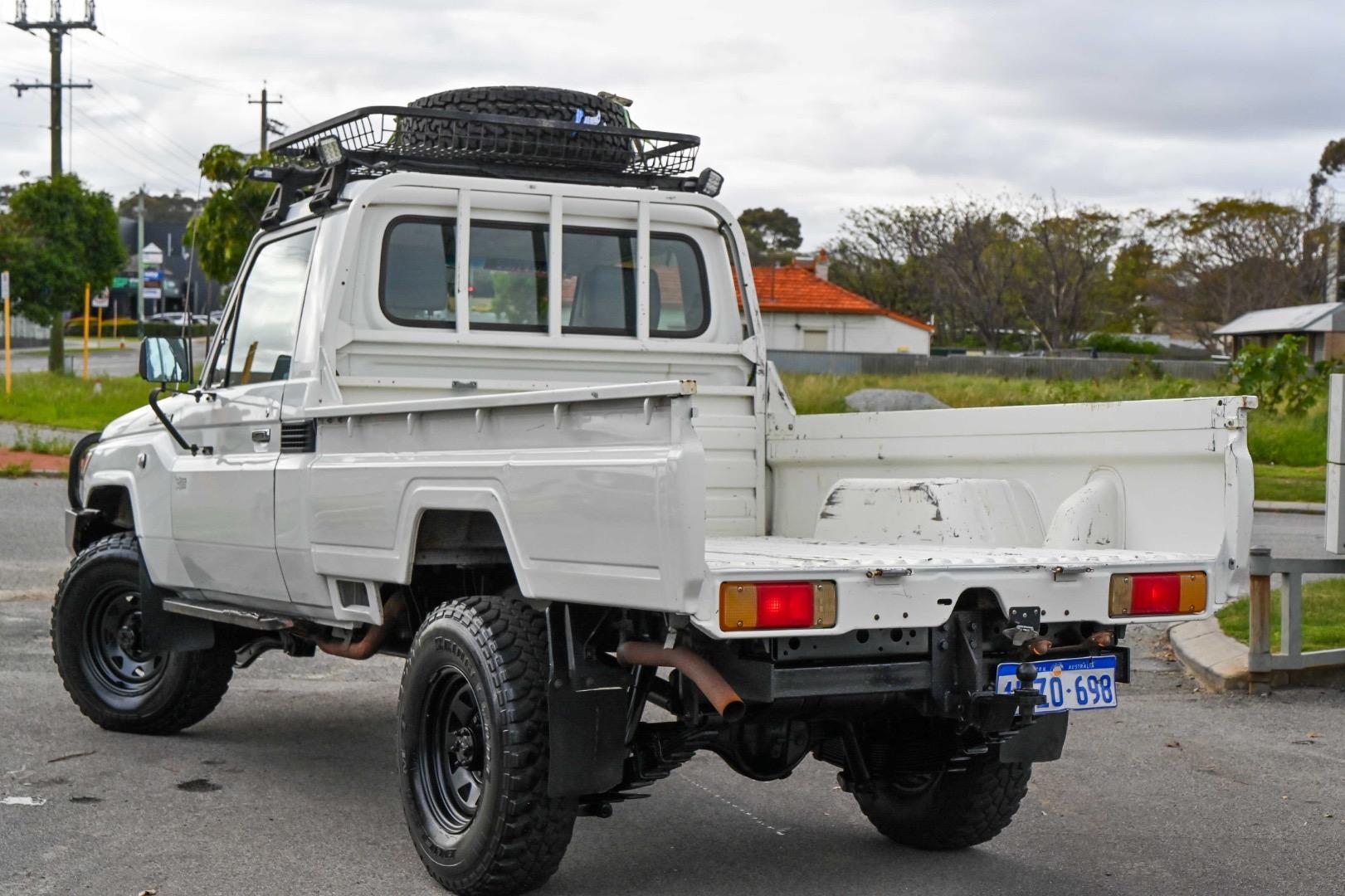 2012 Toyota Landcruiser Workmate in White