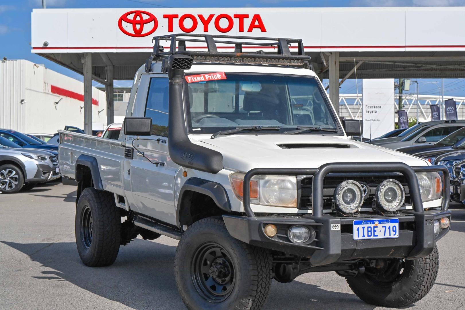 2011 Toyota Landcruiser Workmate in White