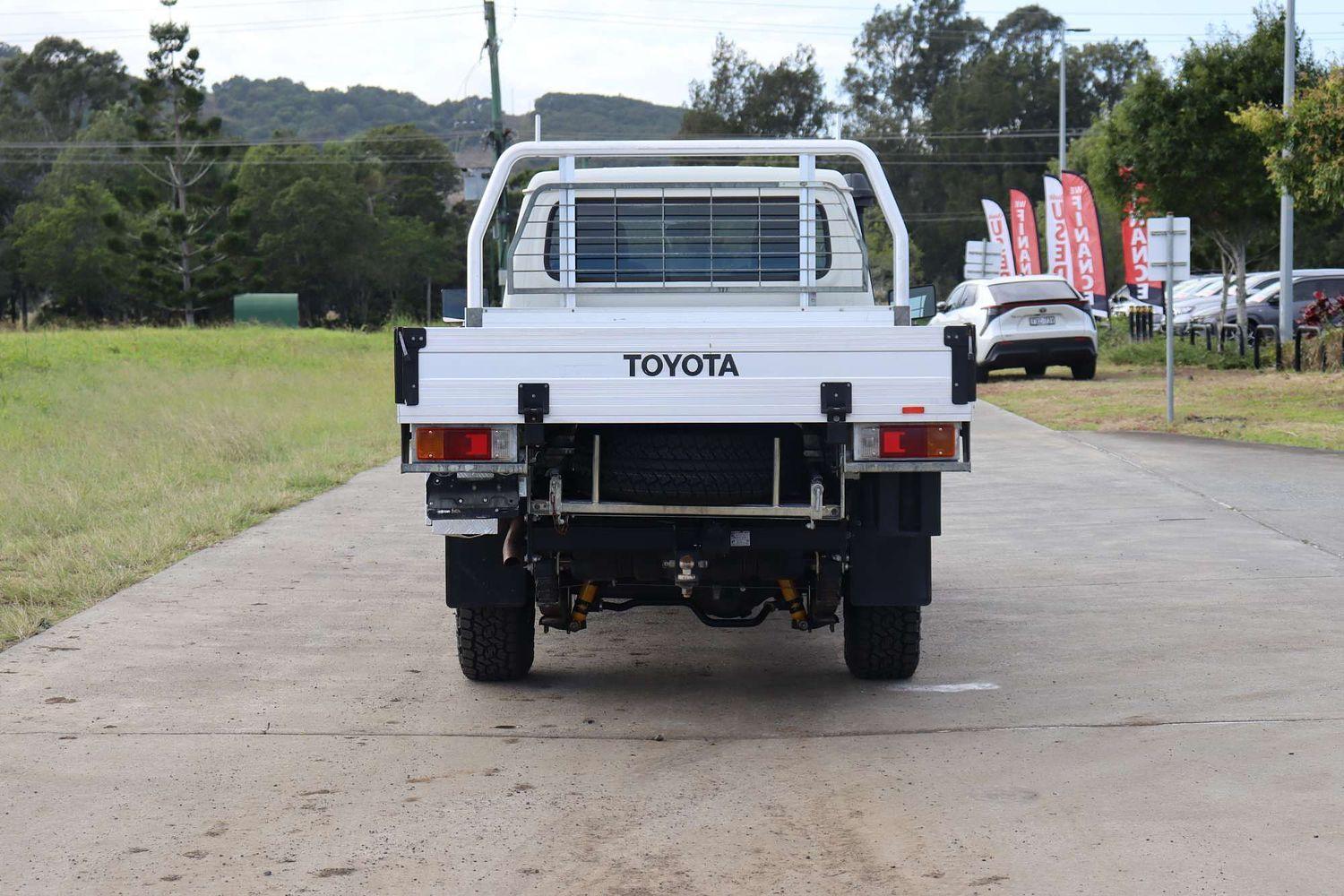 2018 Toyota Landcruiser GXL in White