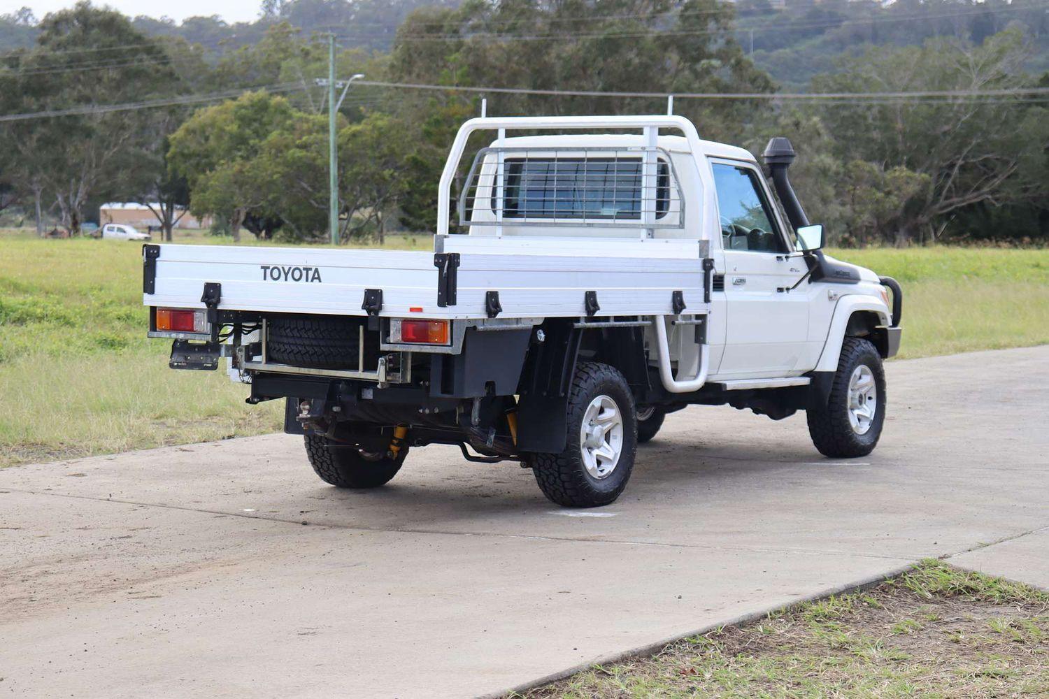 2018 Toyota Landcruiser GXL in White