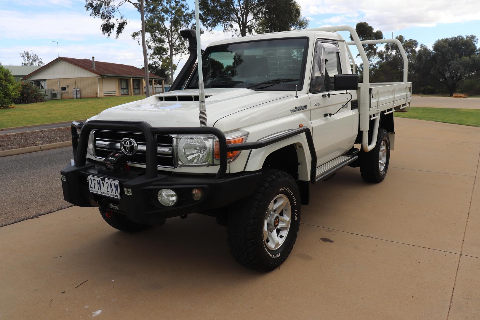 2013 Toyota Landcruiser GXL in White